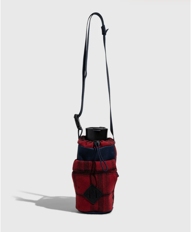 UNITED BY BLUE Recycled Wool Water Bottle Sling true red