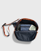 UNITED BY BLUE (R)EVOLUTION UTILITY FANNY PACK Lakeside camo