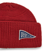 Bonnet Deus Campus Lava Falls Red